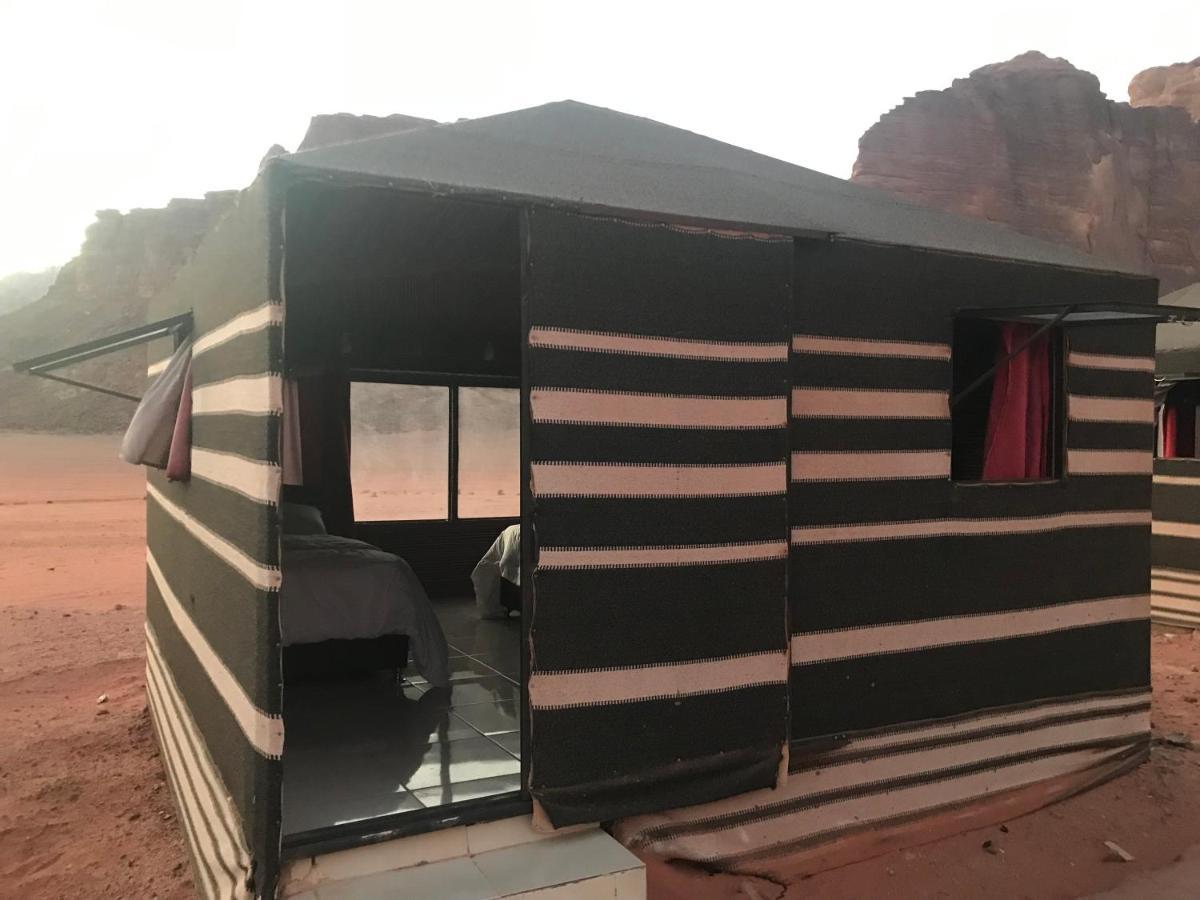 וואדי רם Black Irish Camp And Tours מראה חיצוני תמונה