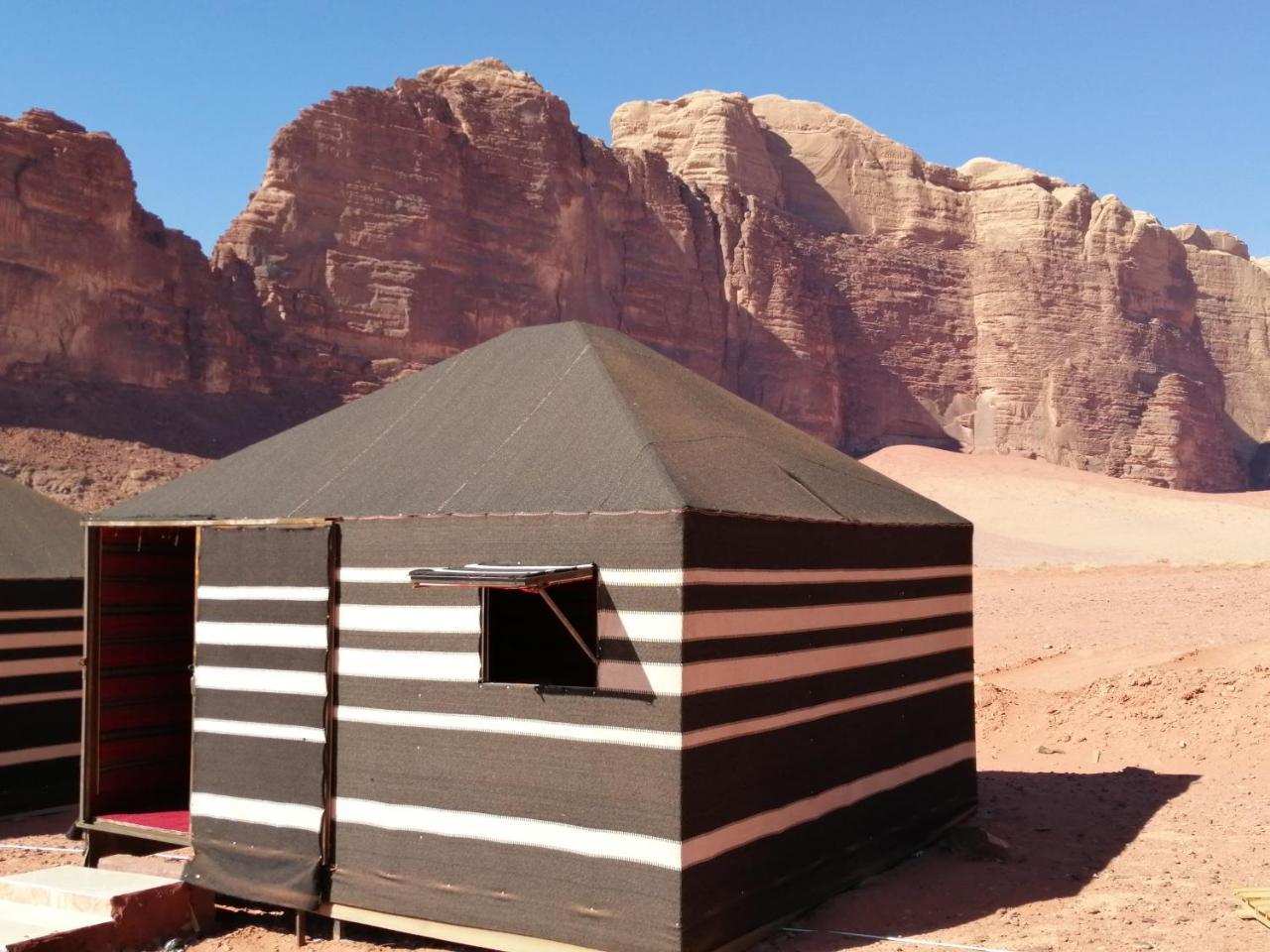 וואדי רם Black Irish Camp And Tours מראה חיצוני תמונה
